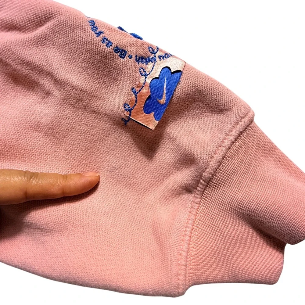 Nike Sportswear WomenXS Colorblock Cropped Boxy Sweatshirt Peach Blue DV0026-697